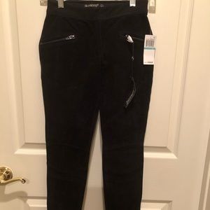 Black nyc pull on legging